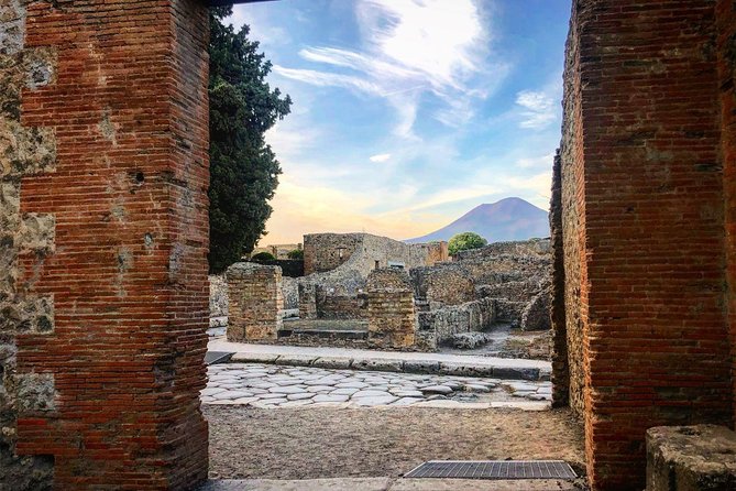 Pompeii and Vesuvius Small Group Tour from Sorrento - Pompeii Archaeological Park: the sweet spot of a guided 2-hour route