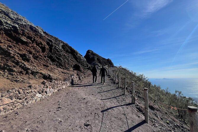 Pompeii and Vesuvius with Wine Tasting from Sorrento - What to pack for Pompeii plus Vesuvius hike