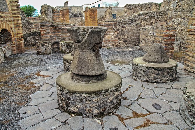 Pompeii Guided Walking Tour with Ticket - Granai del Foro: the Forum granary and the thousands of surviving artifacts