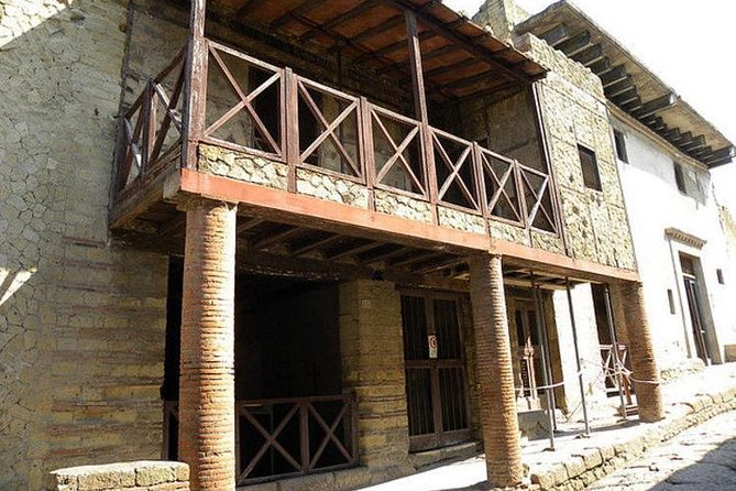 Pompeii-Herculaneum-Wine tour from Sorrento, with licensed guide included - Ride comfort and timing: Mercedes transport plus a driver