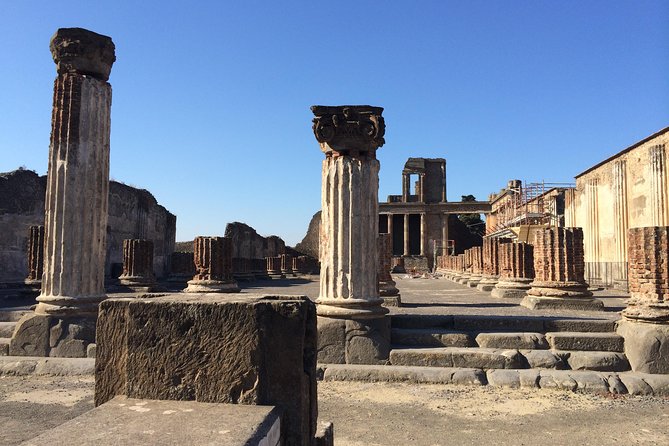 Pompeii-Herculaneum-Wine tour from Sorrento, with licensed guide included - Cantina del Vesuvio winery lunch: Lacryma Christi on Vesuvius slopes
