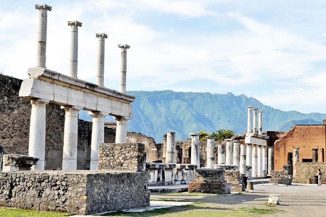 Pompeii Private Half Day with Hotel Pickup & Lunch at Winefarm - Guaranteed Skip-the-Line Entry: How to Use Those Two Hours