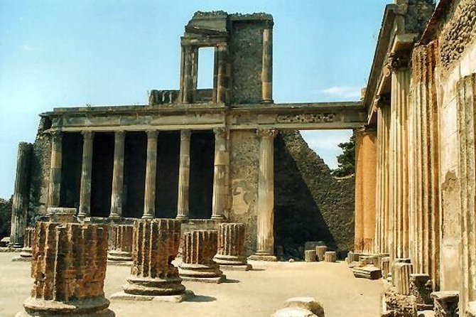 Pompeii Ruins Half-Day Tour from Sorrento with Guide - The 2-hour Pompeii walk: the highlights route that actually works