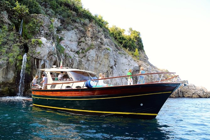 Positano & Amalfi Boat Tour from Sorrento: Swim & Light Lunch - The On-Board Food, Prosecco, and Why Lunch Here Makes Sense