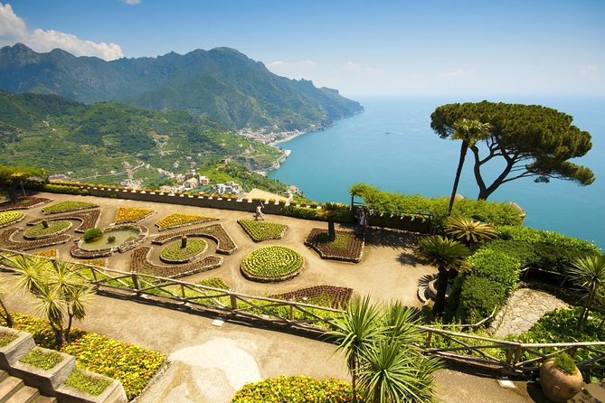 Positano, Amalfi & Ravello Shared Tour from Sorrento - Ravello in 60 minutes: Villa Rufolo gardens and festival mood