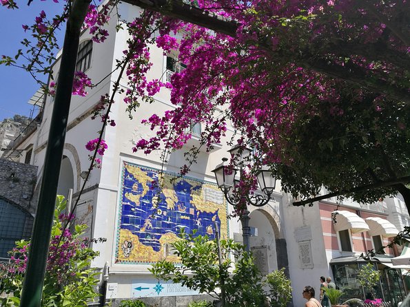Positano, Amalfi & Ravello - UP TO 08 PEOPLE - What the driver/guide experience feels like in real life