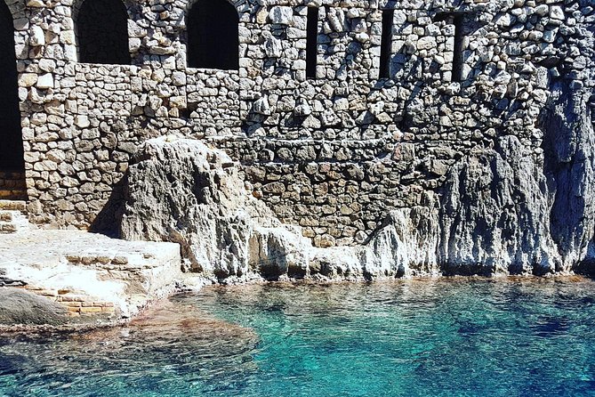 Private boat excursion to Capri from Sorrento - 7 hours - Arriving in Capri: you choose how to spend your island time