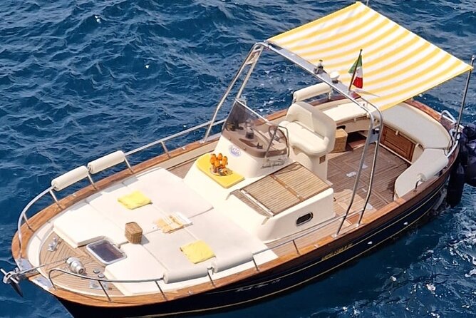Private boat tour Capri Full day - Music, Prosecco-style drinks, and Marco’s hospitality