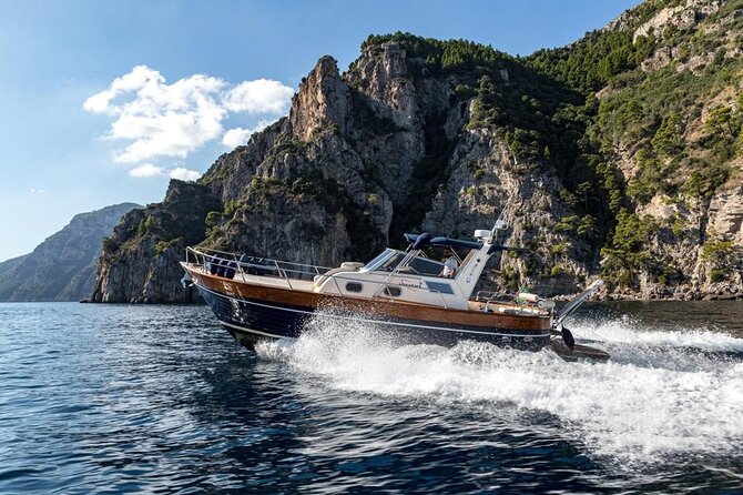 Private Boat Tour from Sorrento to Positano & Amalfi–Apreamare 10 - Why this Sorrento-to-Amalfi boat day beats the bus-and-steps plan