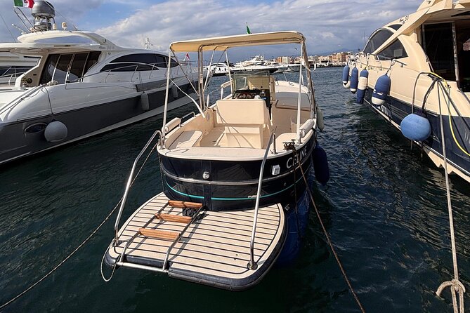 Private Boat Tour of Capri by Gozzo Boat - Signature Experience - Who this tour is best for