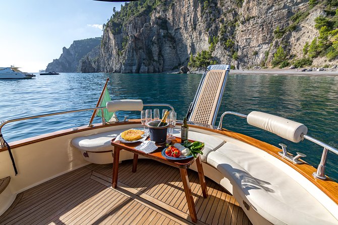 Private Boat tour Positano & Amalfi coast - Snorkeling and swim stops: how to make them pleasant
