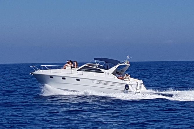 Private boat tour to Capri departing from Sorrento - Lighthouse Viewpoints, Faraglioni, and the Rock Icons of Capri