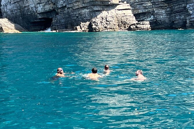 Private Boat Tour to Capri's Hidden Gems with Local Skipper - Why this private Capri boat format feels calmer than “sightseeing tours”
