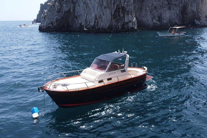 Private Boat Tour to discover Capri - Cascatella di Massa Lubrense: a fast splash-and-photo stop