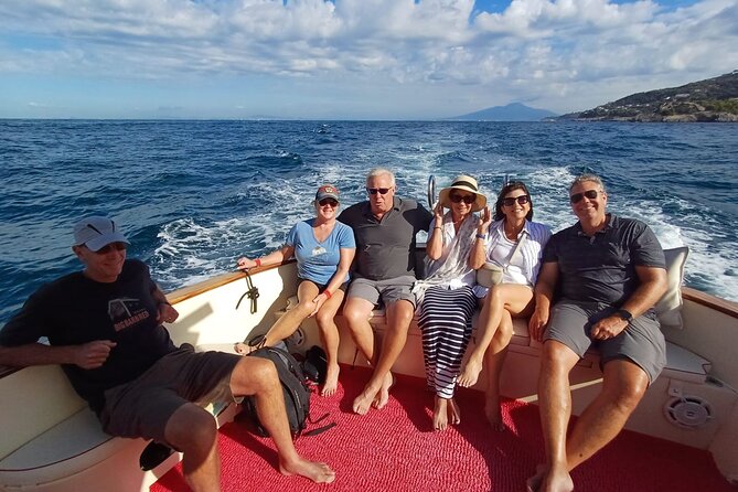 Private Boat tour to Positano and Jeranto bay with lunch on board - Stop 4: Li Galli islands—quick island-time and the Siren story