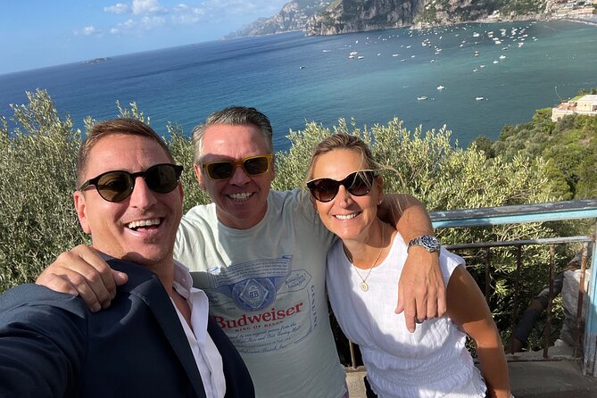 Private Car Transfer from Sorrento to Positano - Pickup and arrival in Positano (meet point: 84017)