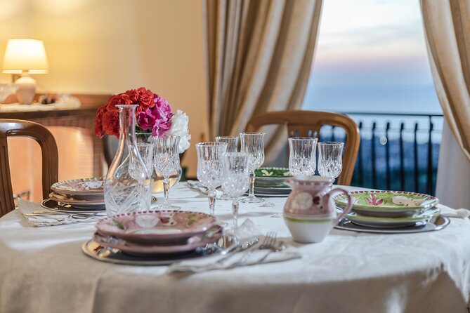 Private cooking class with a view of Sorrento - Stop on the Sorrento Coast: why the setting matters