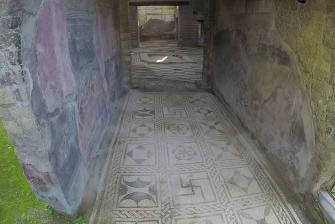 Private Pompeii and Herculaneum from SORRENTO - Herculaneum (Ercolano): Frescoes, Mosaics, and Better-Preserved Homes