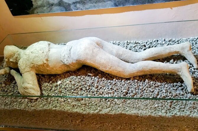 Private Pompeii Tour with Archaeologist & Winery on Mt Vesuvius - Forum Baths and Pompeii’s Social Life