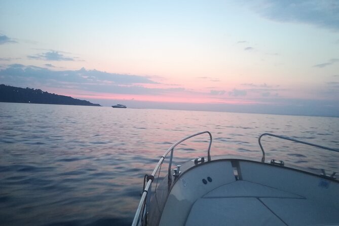 Private Sunset Fishing Experience in Sorrento - Practical tips for a smooth evening on the water