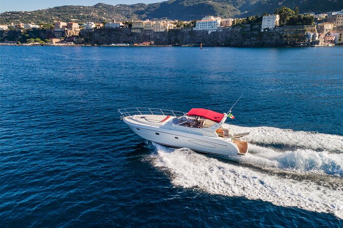 Private Tour from Sorrento to Capri - Raffaelli Shamal 40 - Capri Land Time: Shopping, Lunch, and Wandering at Your Own Pace