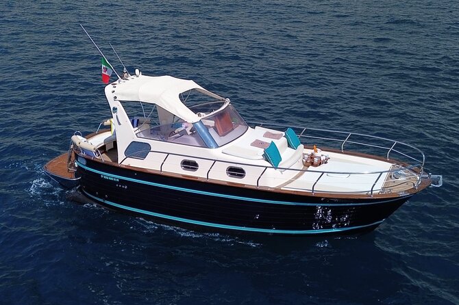 Private Tour of Capri and the Blue Grotto from Sorrento - Getting On Board at Porto di Sorrento (and What Comes With It)
