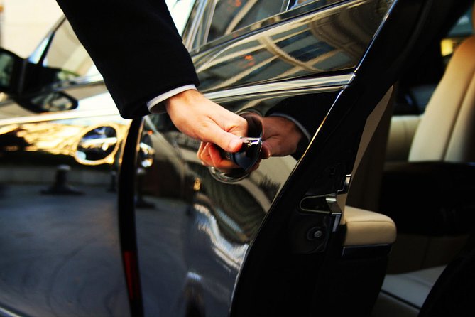 Private Transfer from Sorrento to Naples with Pick Up - The Service Style: Private, Calm, and Built for Groups