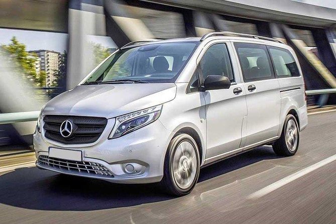 Private transfer Sorrento to Naples Airport OR Naples to Sorrento - Pickup and meet-up points: the fastest way to avoid stress