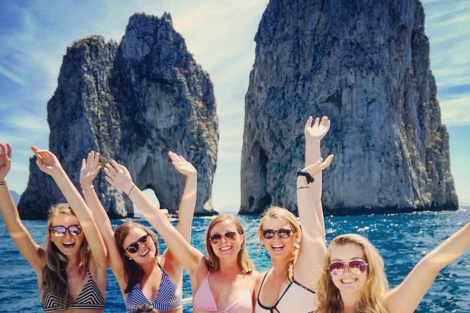 Small Group Boat Tour: Day Cruise from Sorrento to Capri - Small-group cruising: why 12 people feels different