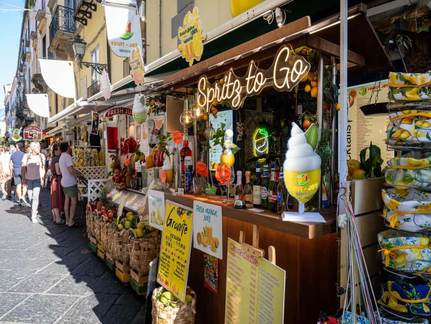 Sorrento: Authentic Food and Wine Tour with a Local Guide - Getting oriented fast: Porta di Parsano to Bastione meeting point