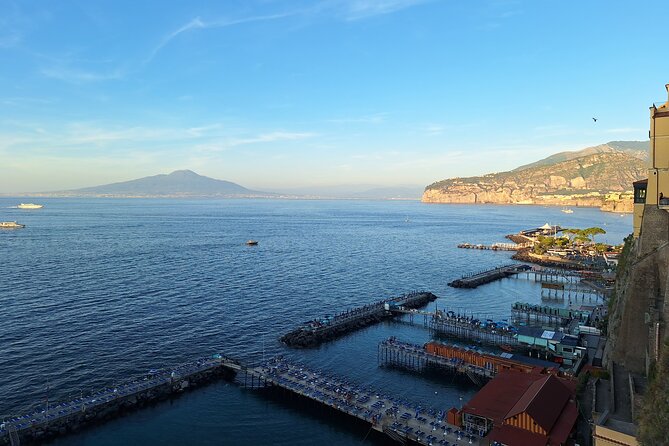 Sorrento Bites & Sips Tour - small group experience - Piazza Tasso: lively square time with included admission