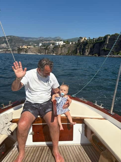 Sorrento: Boat Coastal Cruise with Swim and Limoncello - Why a one-hour gozzo cruise is such good value in Sorrento