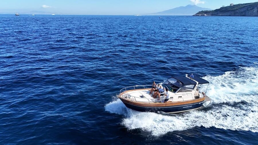 Sorrento: Capri and Blue Grotto Yacht Tour with Snorkeling - What’s included vs. what you should plan for