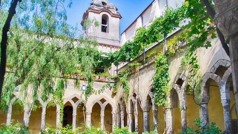 Sorrento: City Highlights & Hidden Gems Private Walking Tour - Hidden Chapels and Quiet Courtyards with Local Stories