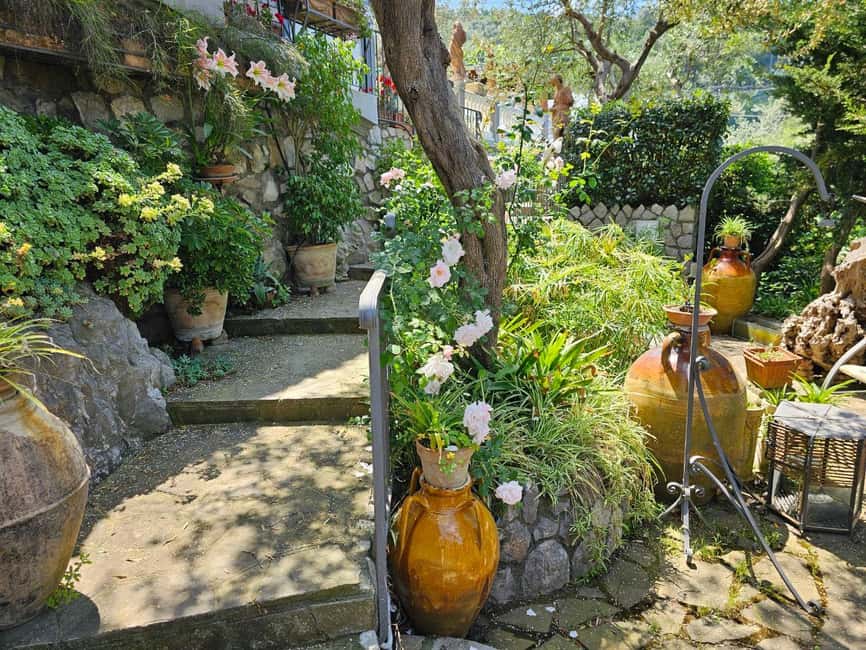 Sorrento Coast E-Bike Tour and Visit at Vinegar Cellar - Sorrento Coast on an e-bike: the real advantage is effort-to-views
