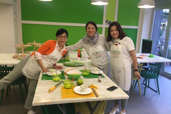 Sorrento Cooking Experience - Terry's kitchen - Your 3-hour flow: welcome drink, course by course, then you eat