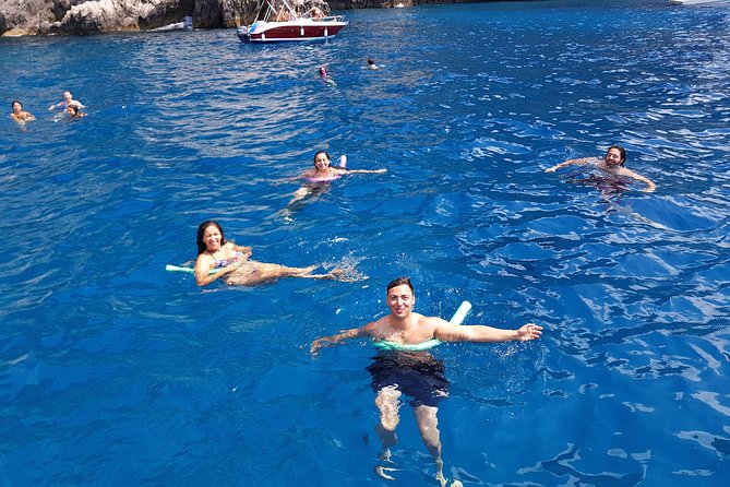 Sorrento: Exclusive Capri Private Boat Tour & Blue Grotto - 4 hours to roam: using the land time well