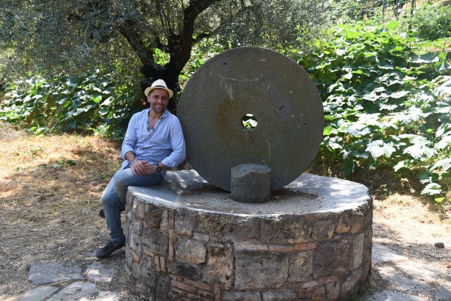Sorrento: Farm Tour with Cheese Tasting & Pizza Making Class - Practical tips that make the tour smoother