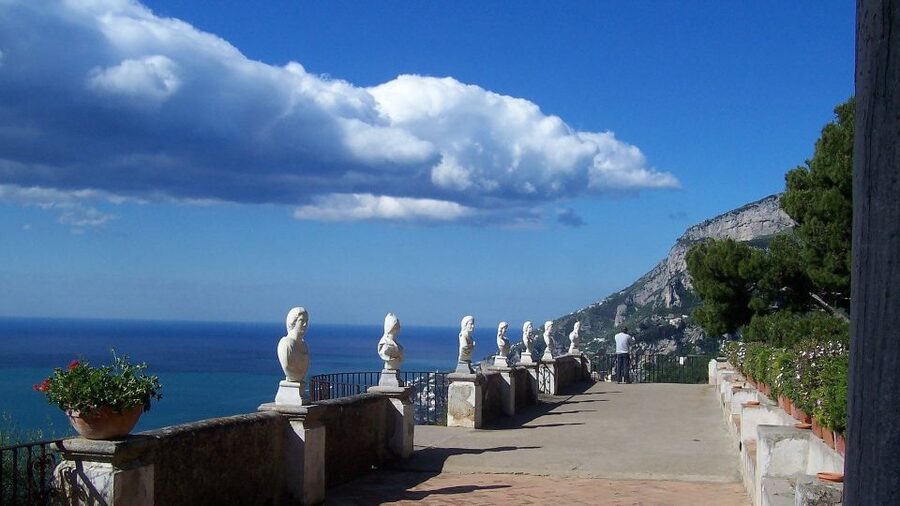 Sorrento: Gems of the Amalfi Coast Small Group Tour - Lunch and the Minibus Pace: What Included Means in Real Life