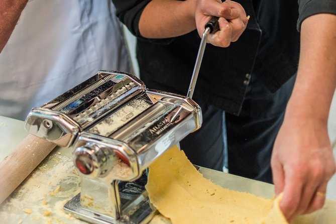 Sorrento: Hands-On Pasta, Tiramisu & Limoncello Fun Class - Ravioli alla caprese: hands-on pasta that feels doable