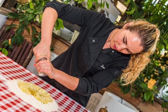 Sorrento: Hands-On Pasta, Tiramisu & Limoncello Fun Class - Where you’ll start in Sorrento and how the day flows