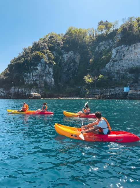 Sorrento: kayak small group tour to Bagni Regina Giovanna - Where you meet: Via Marina Grande 110 by Sant’Anna church
