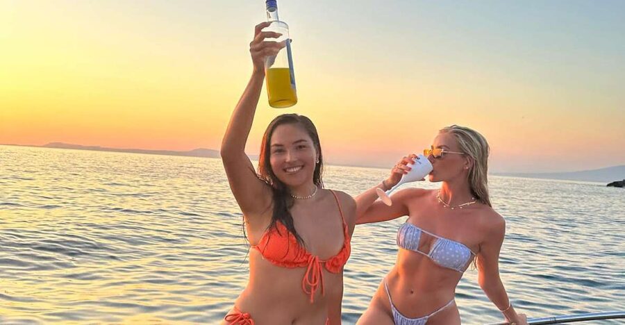 Sorrento: Luxury Private boat drinking & watching the sunset - Why Sorrento’s sunset makes sense from the water