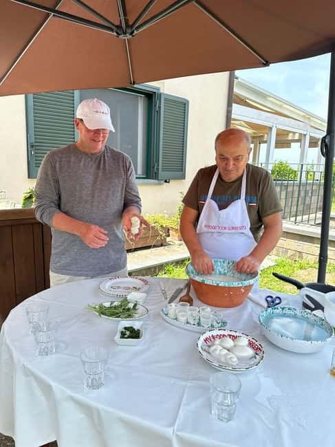 Sorrento: Mozzarella experience. Say CHEESE with us! - Mozzarella Making: Rolling Up Your Sleeves with Sara