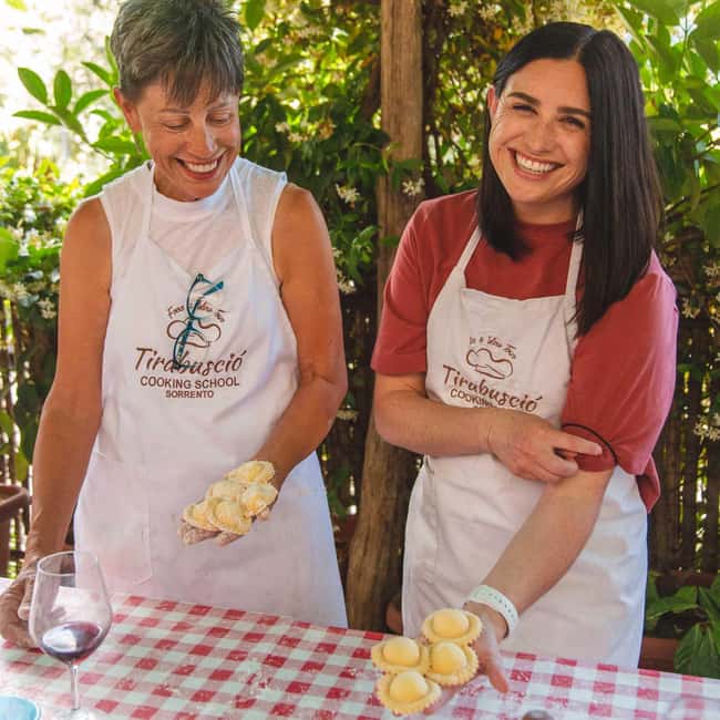 Sorrento: Pasta Making Class - Fresh pasta by hand: making the dough your ravioli will live in