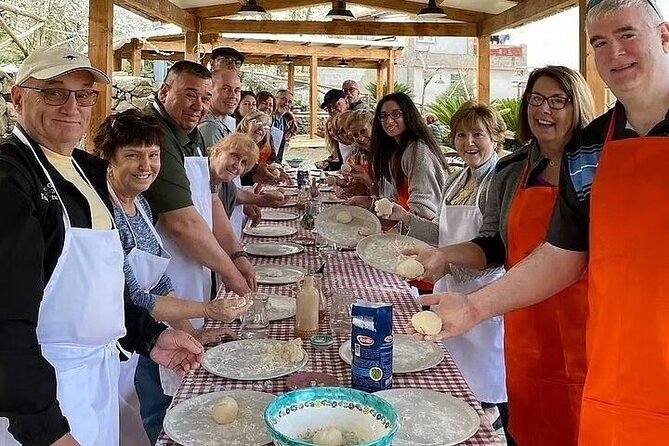 Sorrento Pizza Class with Wine, Limoncello and Transfer Included - First: getting to the hilltop farm from central Sorrento