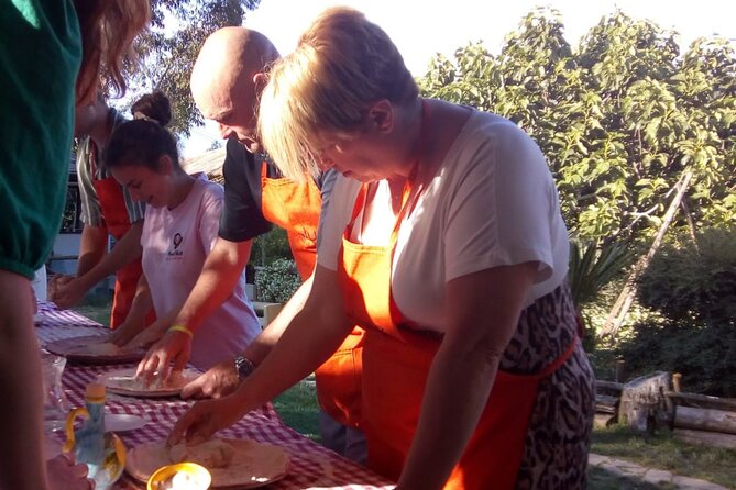 Sorrento Pizza Class with Wine, Limoncello and Transfer Included - Quick tips to make your night smoother