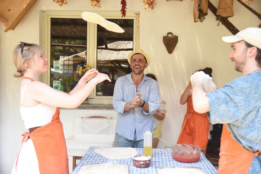 Sorrento: Pizza Lesson, Wine, and Limoncello at a Local Farm - Getting Up the Hill: Pickup, Van Ride, and Where to Meet