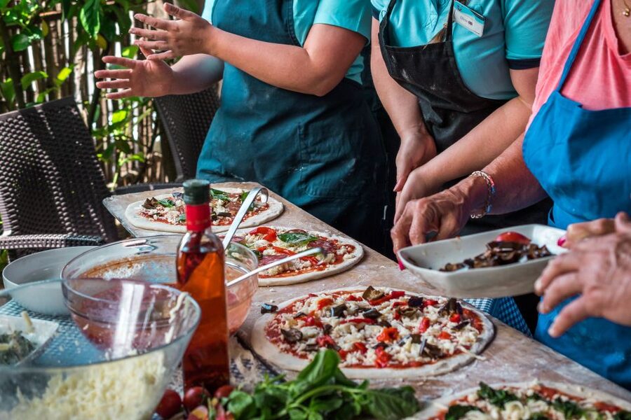 Sorrento: Pizza Making Class at Tirabusciò Cooking School - Transport, timing, and group flow: what to plan around