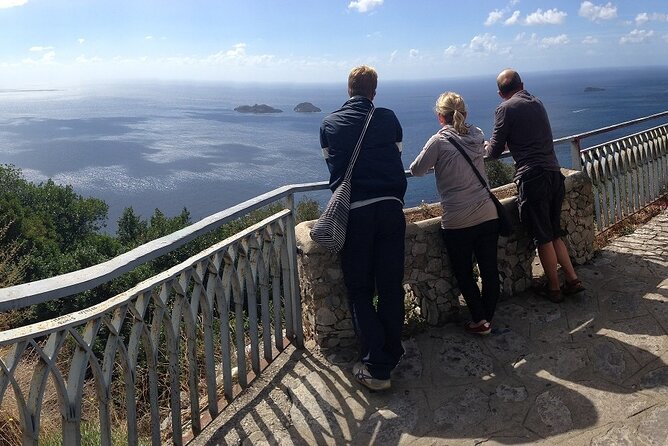 Sorrento/Positano: Private Amalfi Coast Tour by Vintage Fiat 600 - The Positano coffee break and the viewpoint rhythm